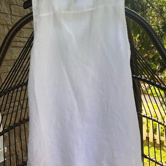 NEIMAN MARCUS LINEN WHITE SLEEVELESS TOP - Picture 9 of 13